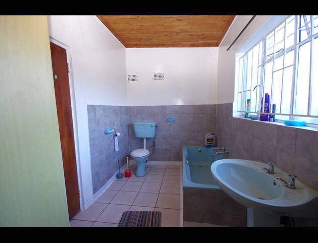 200M² INVESTMENT FOR SALE IN SPRINGS CENTRAL